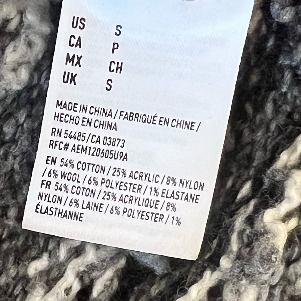 American Eagle Gray Patterned Women's Sweater Wom… - image 4